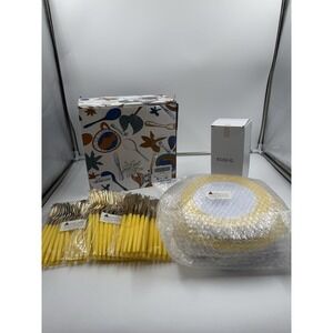 150pieces Disposable Dinnerware Hign-end Baroque Design - Yellow